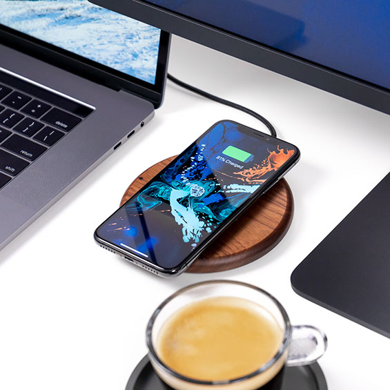 daniel-korpai-CCyTGxR3J9M-unsplash